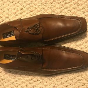 Dino Cucio leather shoes